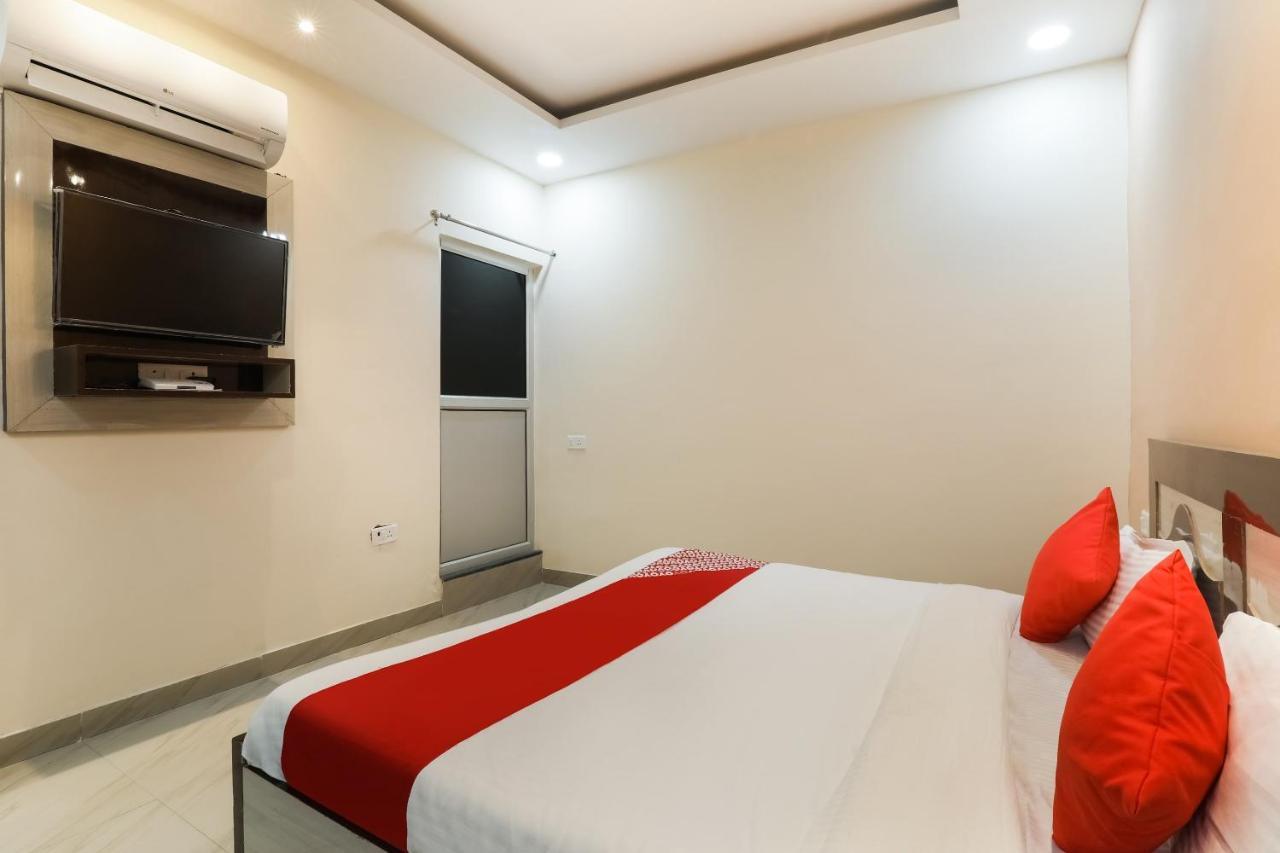 מלון Bijnaur Oyo Flagship Krishna Regency Near Chaudhary Charan Singh International Airport מראה חיצוני תמונה