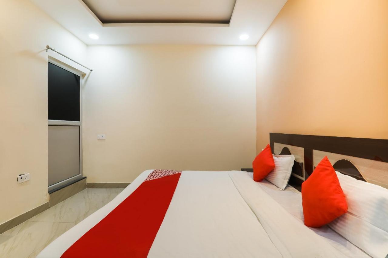 מלון Bijnaur Oyo Flagship Krishna Regency Near Chaudhary Charan Singh International Airport מראה חיצוני תמונה