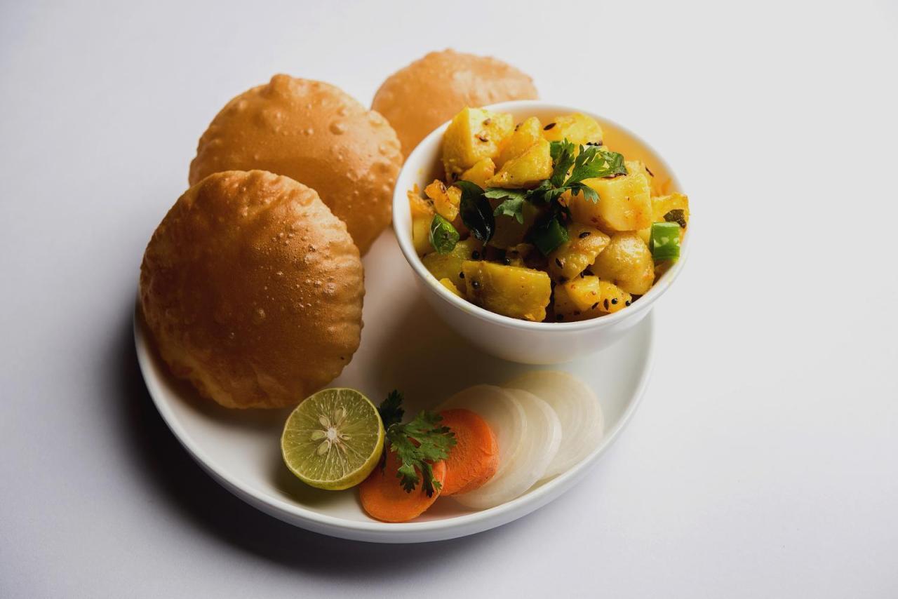 מלון Bijnaur Oyo Flagship Krishna Regency Near Chaudhary Charan Singh International Airport מראה חיצוני תמונה